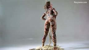 Blonde teen Anka Merdok does incredible spreads