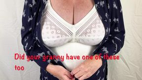 Mrs Mature Feet stripping down to her vintage Corsalette