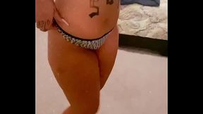 Genesis Ricch shows off her hot natural body