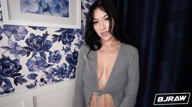 BJRAW Cumpletely covering Alexa Chains with cum