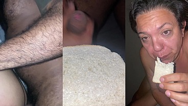 FODENDO E DANDO PORRA PRA MINHA PUTA COMER COM PÃO