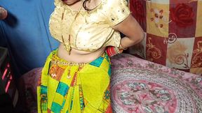 Desi beautiful married bhabhi shadi me gayi padosi ke Ghar ruk kar chudayi