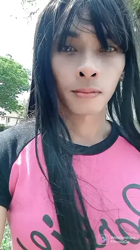 Crossdresser Mena