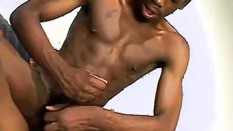 Black jocks Peanut and Pinky compare BBCs in bareback flip fuck