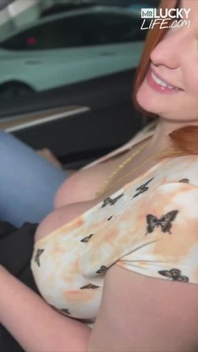 All Eyes On Big Tits Girl Abigaiil Morris