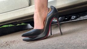 Louboutin so Kate 120 under feet, Louboutin hard play, playing hard with Louboutins, Bending Louboutins, Dirty Louboutins