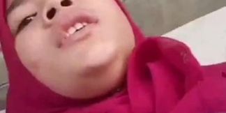 Old Man Fucks Through Jilbab Behind House &mdash;  Pussy&#x1F32E;&#xFE0F; Still Red