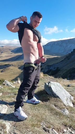 Montain masturbate