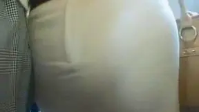 Tokyo Milf Seduces Stranger – Wild Public Sex Revealed