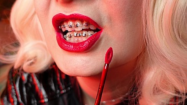 Sexy Blonde Arya - ASMR lipstick (Arya Grander)