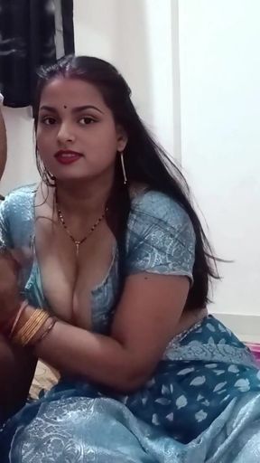 Hot Desi Bhabhi Ko Sexy Baateke Kar Ke Sex   Clip 1