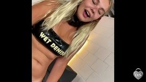 wet denise squirts on the sybian