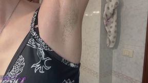 Shaving, licking and smelling my armpits!!!