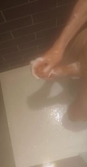 Gay Solo: Shower Jerk Turns Into Piss