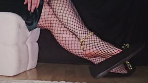 Watch my shoe wiggle - Would you catch my shoe if it fell from my toes?