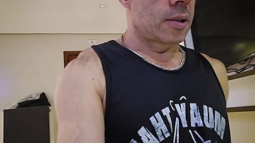 Fodendo a putinha no chuveiro