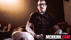 ”Watch how flirty H3ll4SL00tz talks dirty while MASTURBATING his dong”