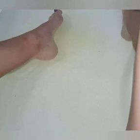 Pissing Underwater in My BFF&#039;s Bath