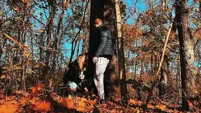 Fucked a Beauty with a Big Ass in the Forest While Walking