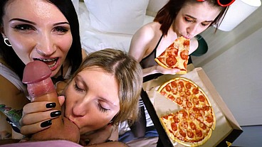 Pizza-Dick-Delivery