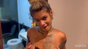 corno trouxe amigo fodeu muito sua mulher trans que e uma puta muito safada mamou ate o camera