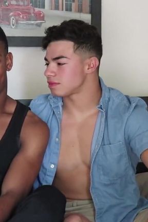 Popular Stud Julian Rodriguez Fucks Russel West