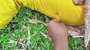 Outdoor Sex Indian Village Girl Fucking Hard with Boyfriend XXX Video