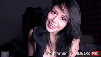 &iquest_Quieres saber c&oacute_mo te la chupar&iacute_a? | Andy Smook | BUY THE FULL VIDEO HERE ON XVIDEOS RED