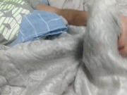 Hombre Maduro Latino Se Hace Una Paja Al Despertar y Se Corre De Cerca