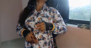 Hot indian desi girlfriend sex with her college boyfy