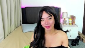 LilyCharms in a blend of passion, pleasure, and pure milf.