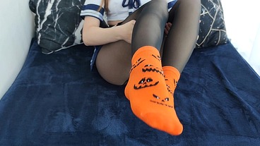 Sockjob in Orange Halloween socks