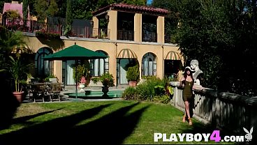 Petite Riley Reid passion posing session before brunette MILF Gianna Dior