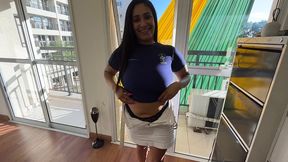 peituda casada fazendo boquete e engolindo leite