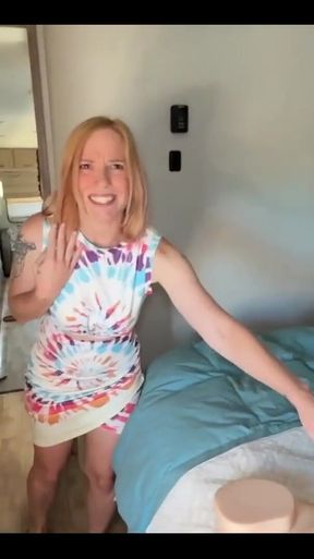 Curious Stepmom Joins in New Subscribers