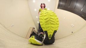 Gabby - big girl wears big sneakers VR 360 Full HD