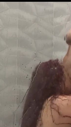 It wasn't the plan to record it but it discovered me and I didn't know that in the shower it feels very good   Clip 1