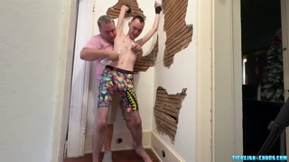 TicklishChubs: Dom Matt loves his hands roaming around Spiritmonkeys slim body