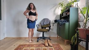 walking in park in timberland boots without socks m0