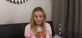 COUGAR Candy Alexa sprayed with cumshot after hardcore f