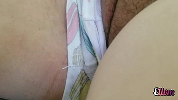 Hermanastra en sus short cortos me calienta FETISH