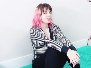 girlfriend's doxy sister sucks my penis as pretty soon as her sister leaves and gets cum in her throat