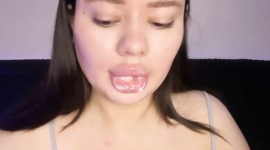 ASMR - I'm playing with the cum on my lips