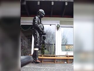 Roxina2003RubberOxOutdoor230103XXL.WMV