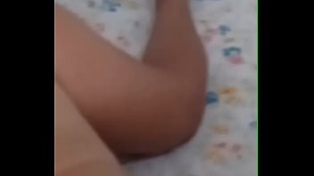 Clara Brazil peladinha vendo a Clara Brazil