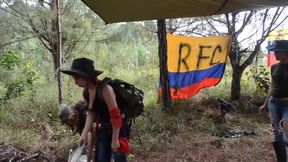 Latina pussy-eating outdoors in Jungle insurgent camp