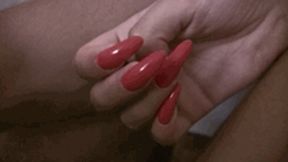 11Aug2020_rednails_fuss_play