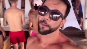 eu passei trinta anos implorando a deus que ele me levasse, depois desse dia eu tomei a decisao mais dificil da vida, me tornar da forma como sempre me sentir e imaginei ser, hoje sou feliz em viver