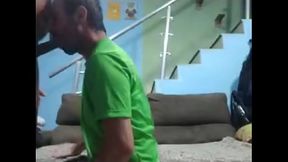 O cara queria uma mamada, mas n&atilde_o resistiu minha bunda e meteu gostoso