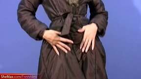 Super slim Latina TS with big lips exposes massive shecock